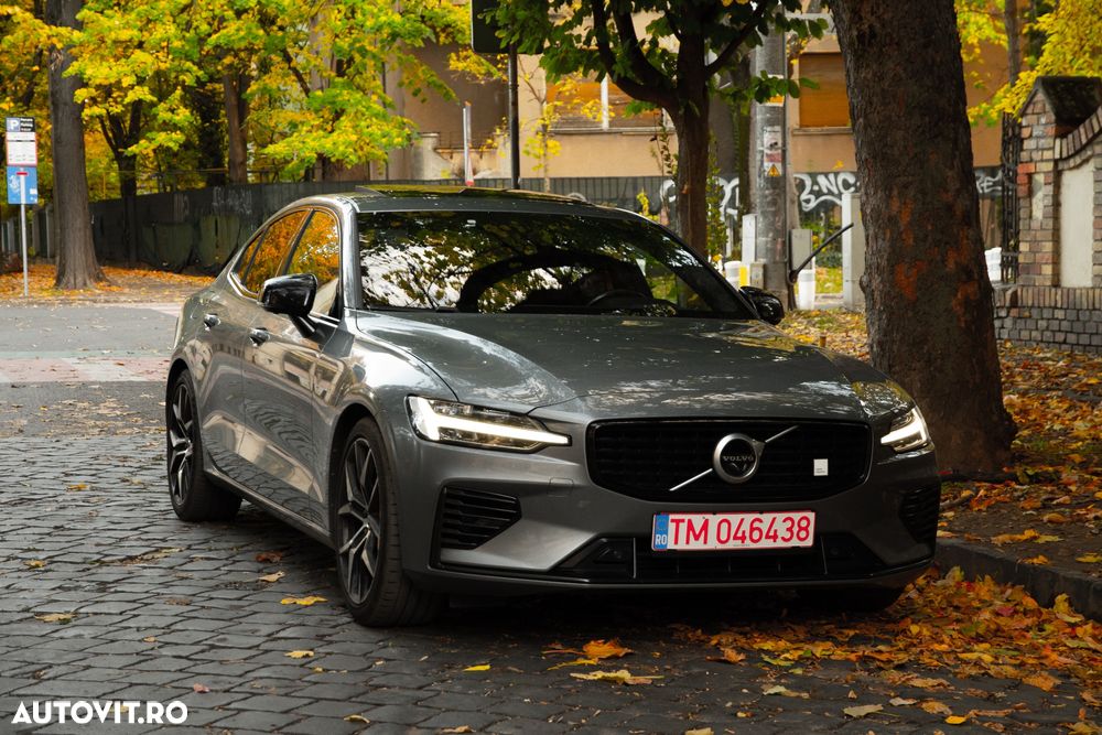 Volvo S60 T8 Recharge AWD Polestar Engineered - 28