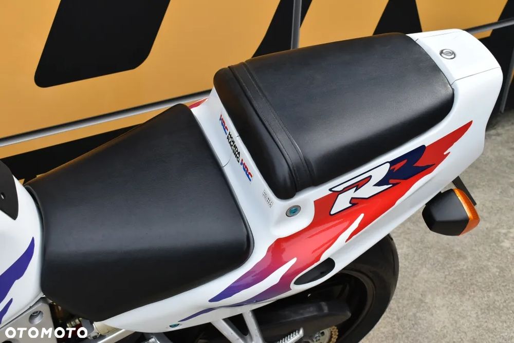 Honda CBR - 13