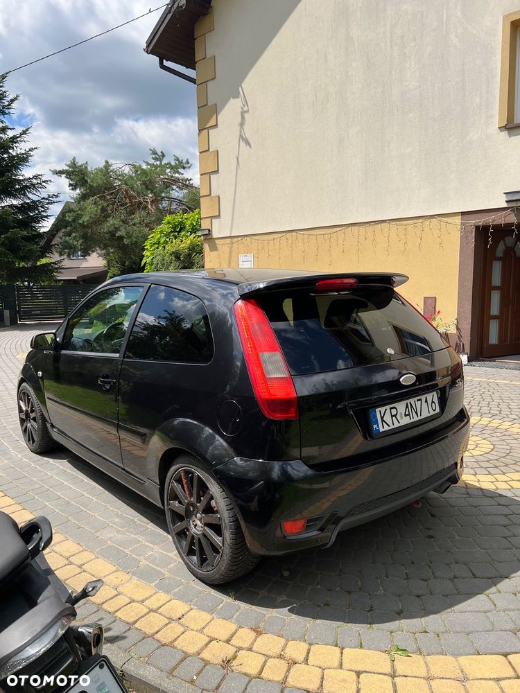 Ford Fiesta - 4