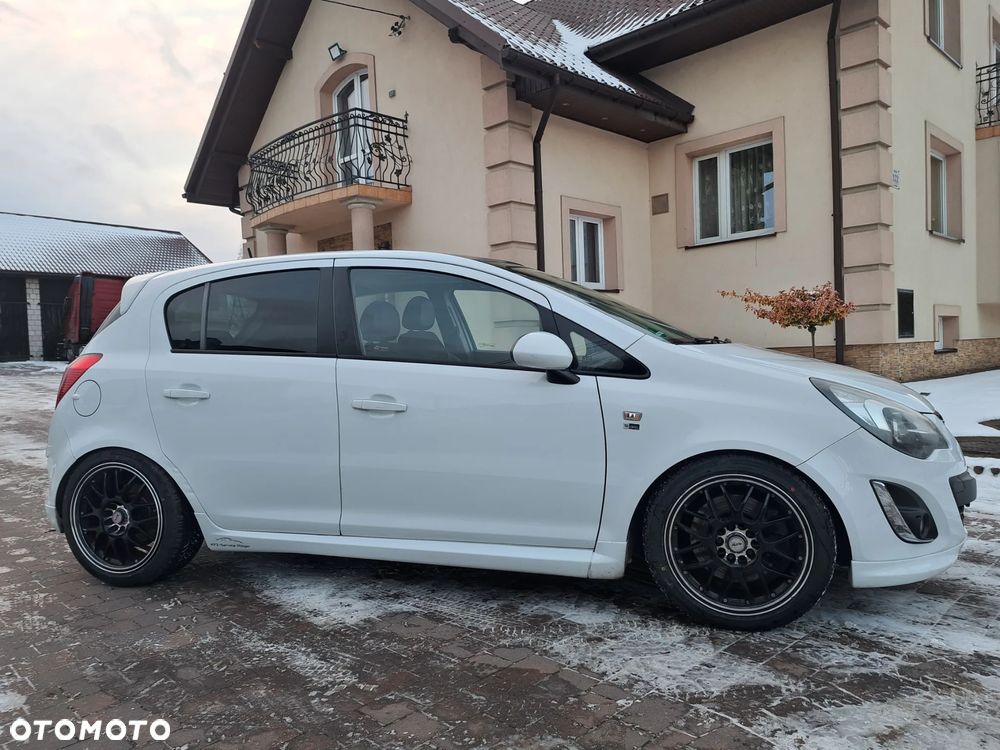 Opel Corsa 1.6 Turbo 150 Jahre - 25