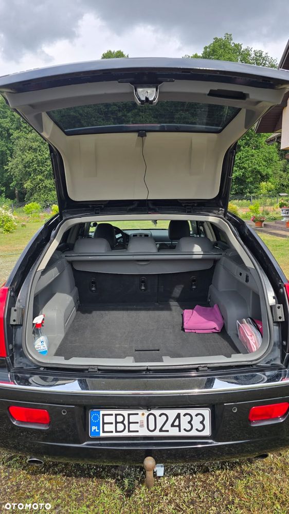 Chrysler 300C 5.7 V8 Hemi AWD - 5