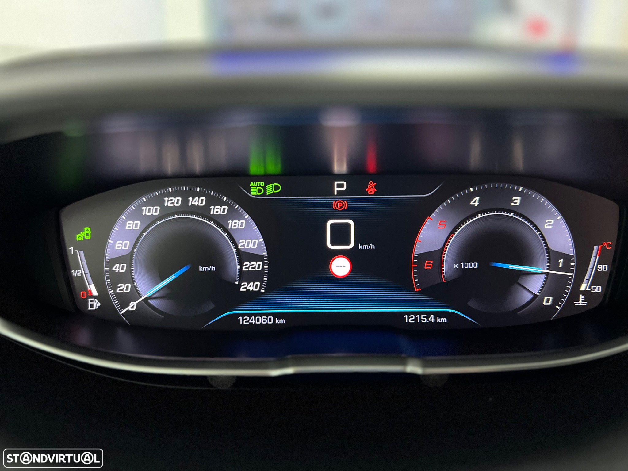 Peugeot 5008 1.5 BlueHDi GT Line EAT8 - 24