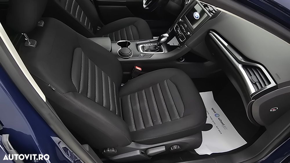 Ford Mondeo 2.0 HEV Trend - 19