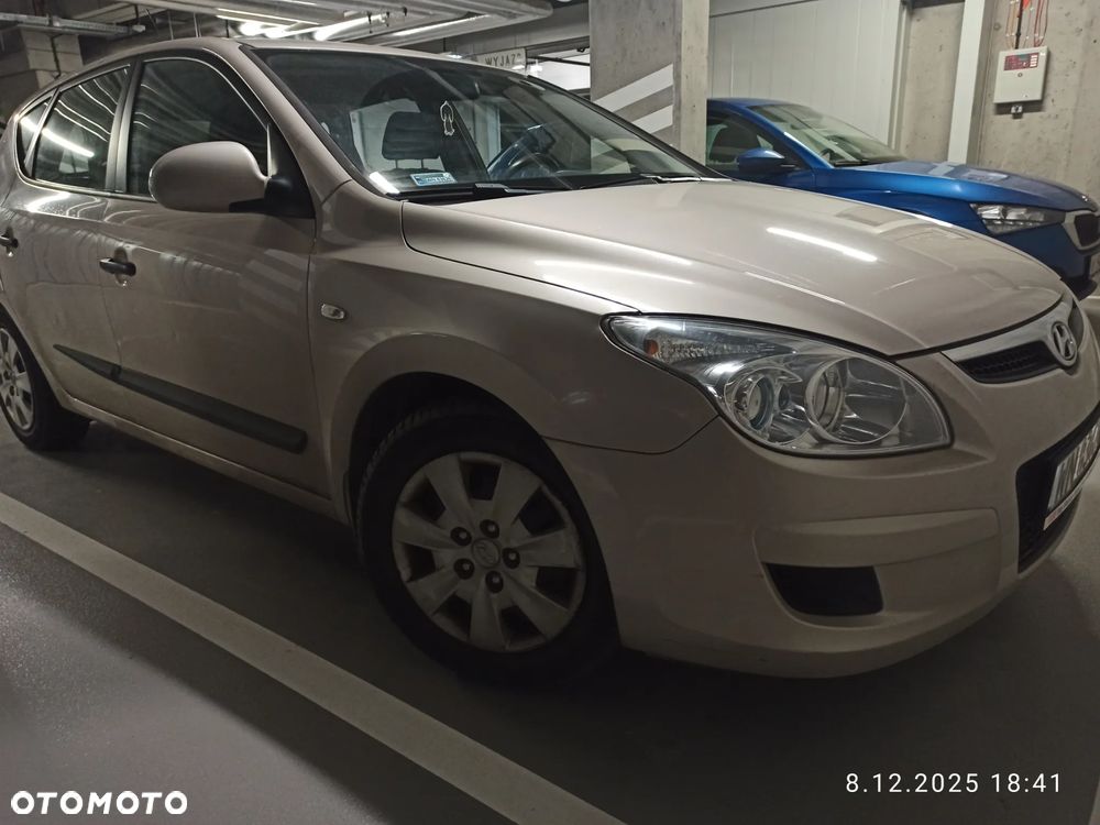 Hyundai i30 1.4 Base + - 2