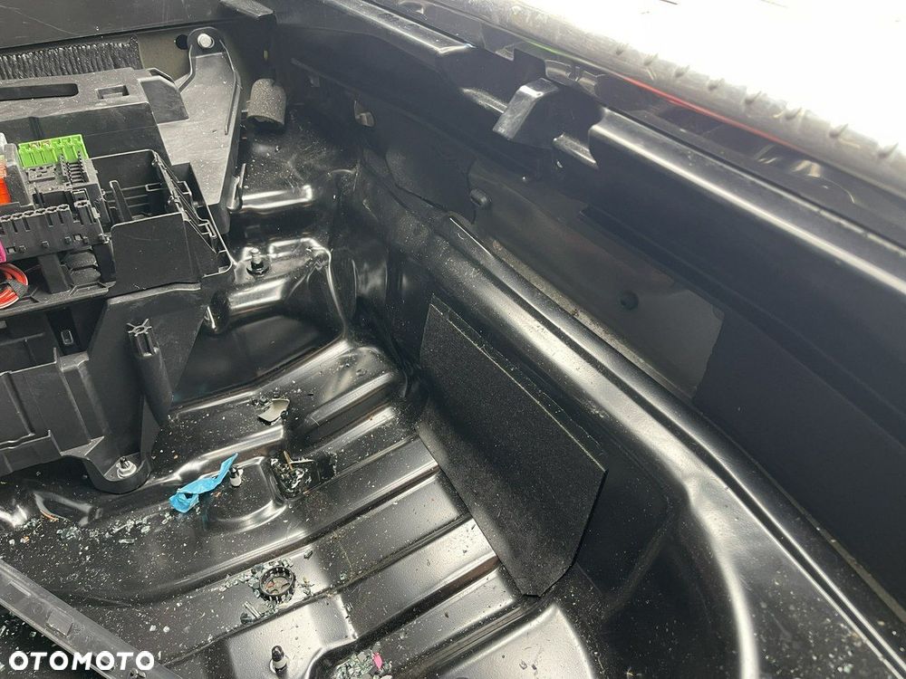 Mercedes-Benz Klasa C 200 d T 9G-TRONIC - 13