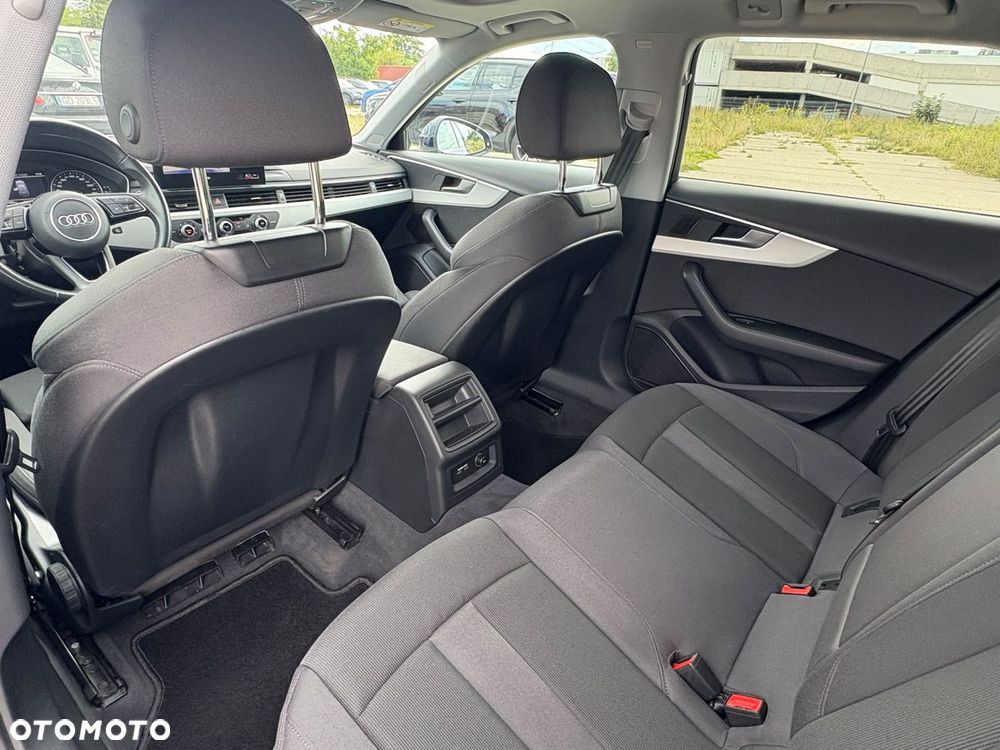 Audi A4 Avant - 22