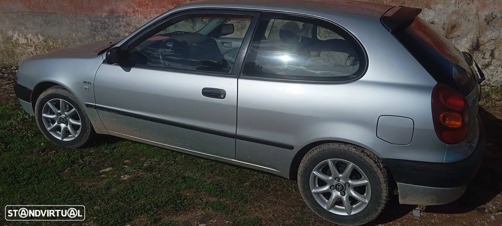 Toyota Corolla Hatchback 1.3 - 5