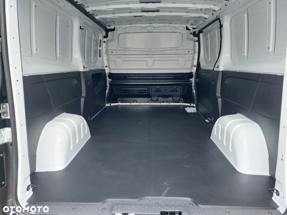 Renault Trafic - 8