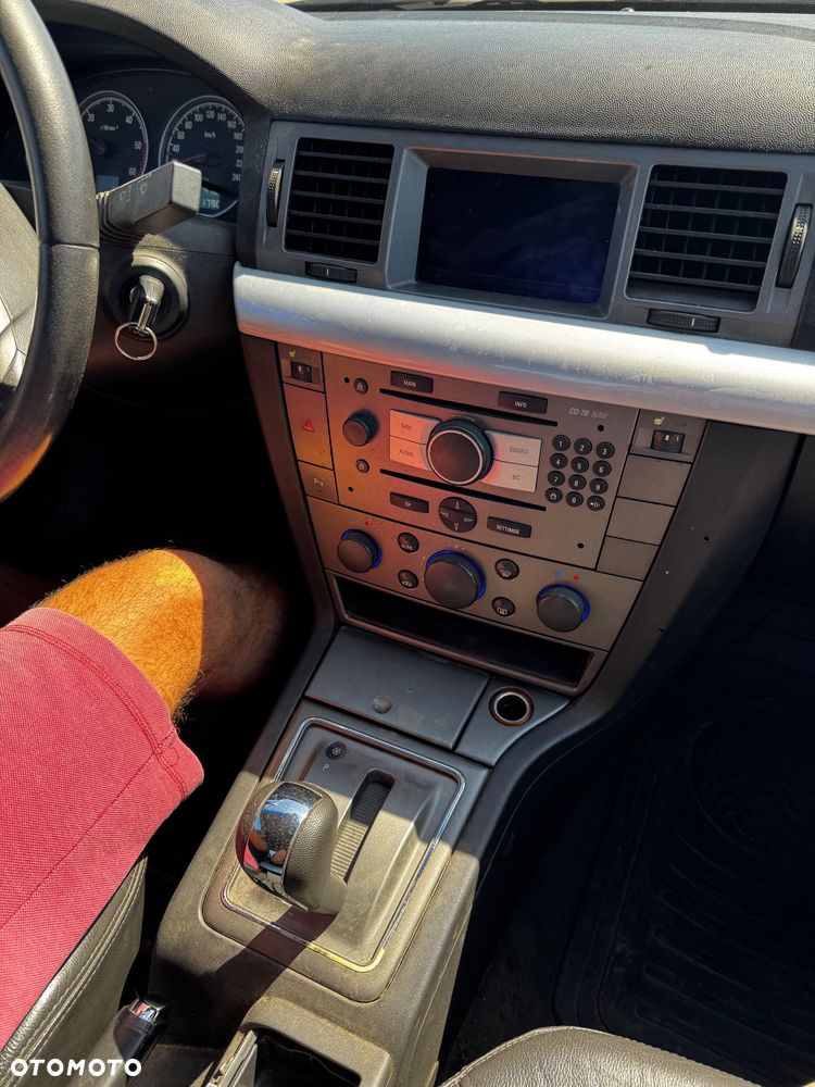 Opel Vectra - 8