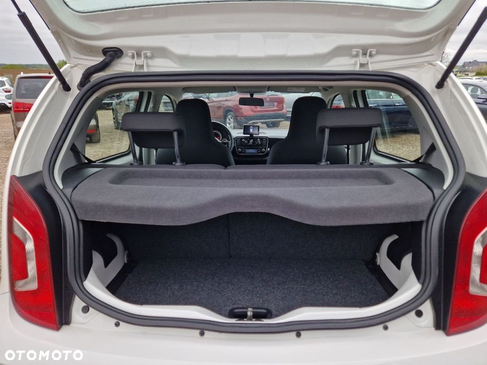 Volkswagen up! - 16