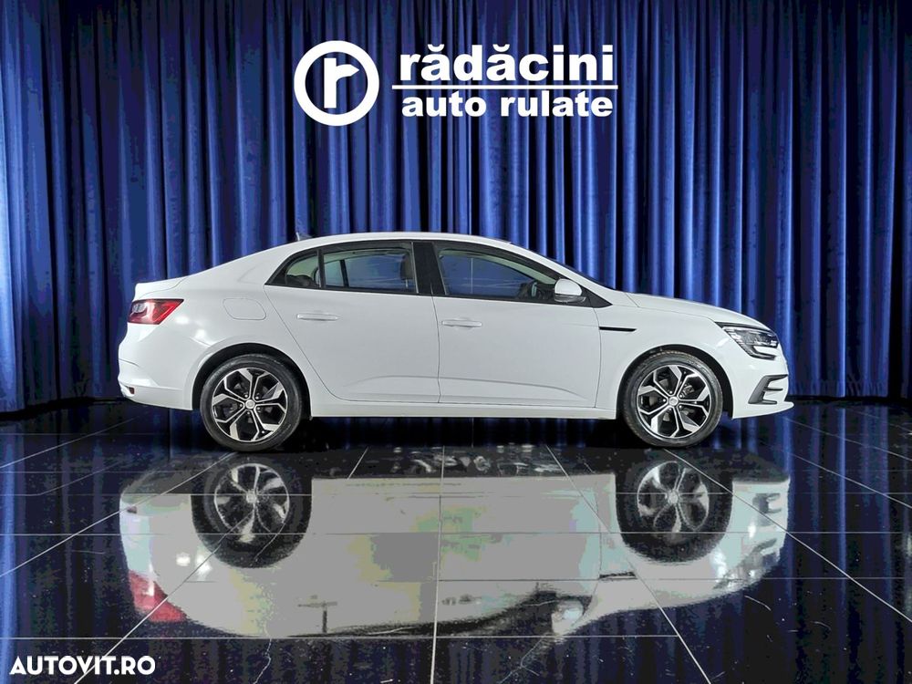RENAULT Megane 2023 — imagine 15