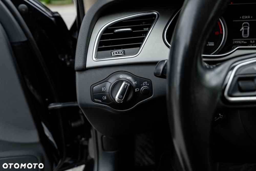Audi A4 Avant 2.0 TDI DPF multitronic Attraction - 29