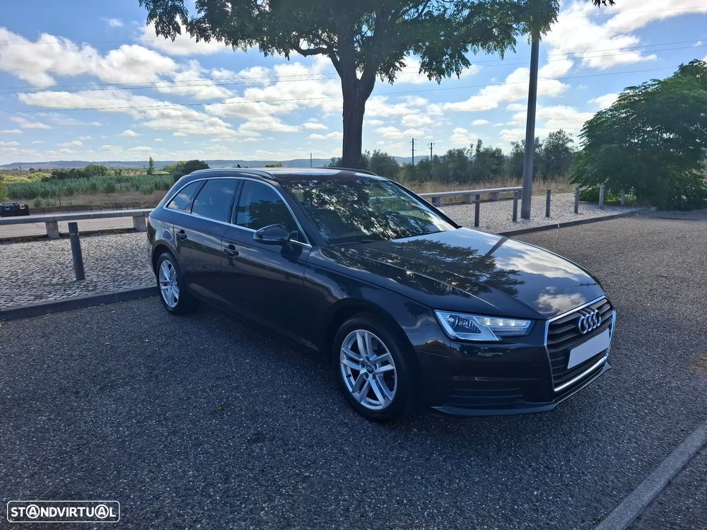 Audi A4 Avant - 4