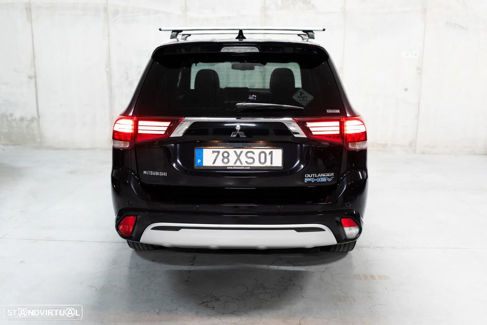 Mitsubishi Outlander 2.4 Instyle - 15