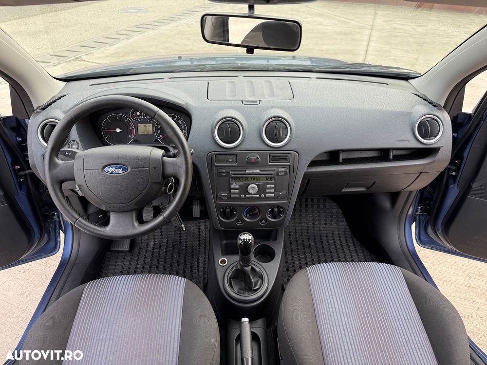 Ford Fusion 1.4 TDCI Ambiente - 38