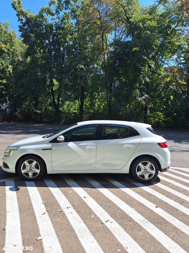 Renault Megane 1.5 dCI Life - 4