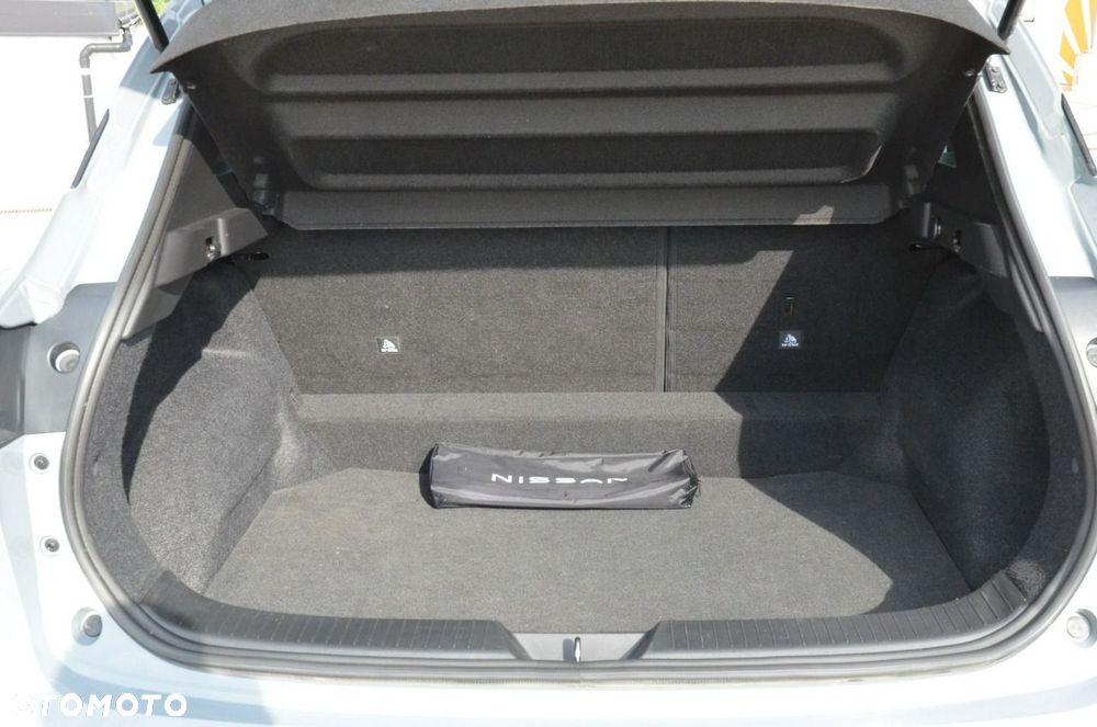 Nissan Qashqai 1.3 DIG-T 4x4 MHEV Xtronic N-Connecta - 17