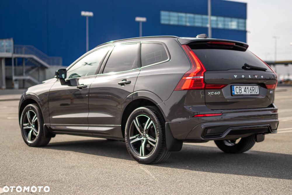 Volvo XC 60 B5 B AWD Plus Dark - 9