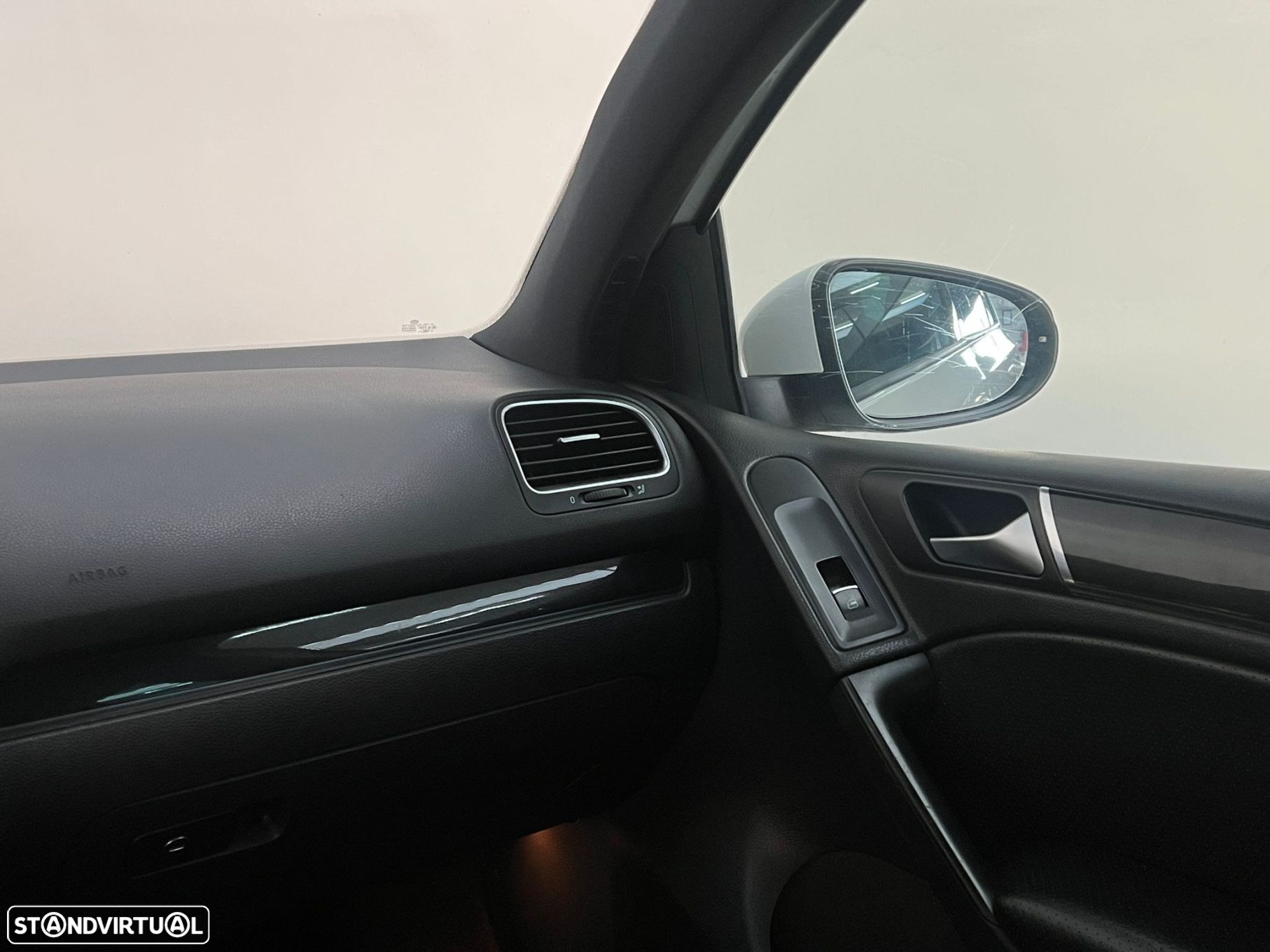 VW Golf 2.0 TSi GTI DSG - 24