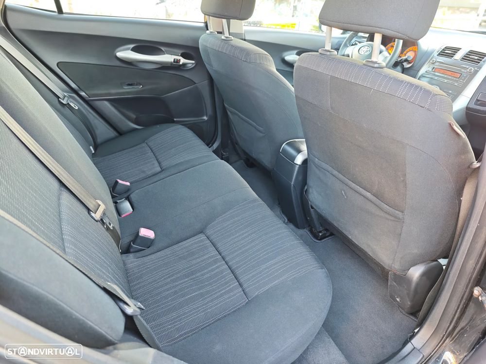 Toyota Auris 1.33 VVT-i AC - 8