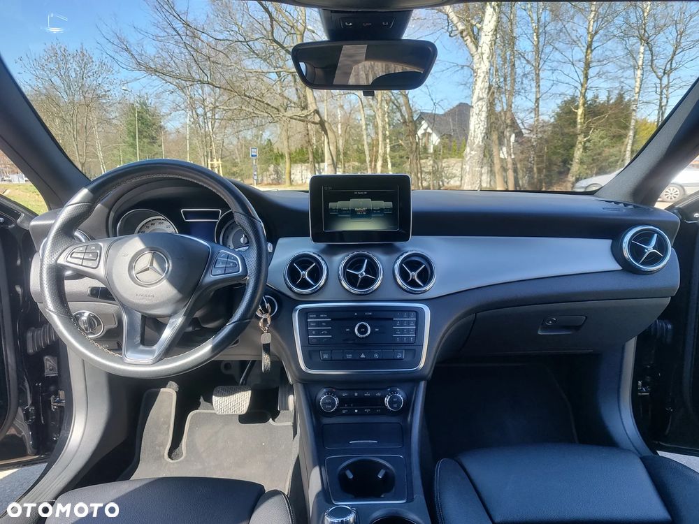 Mercedes-Benz GLA 250 4-Matic - 13