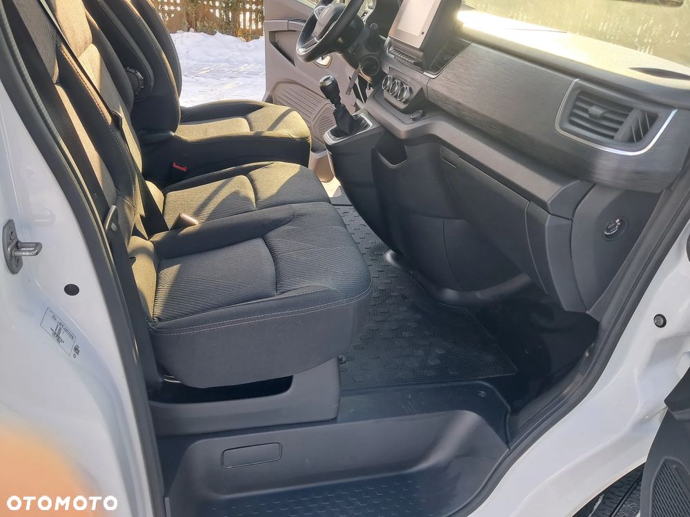 Renault Trafic - 18