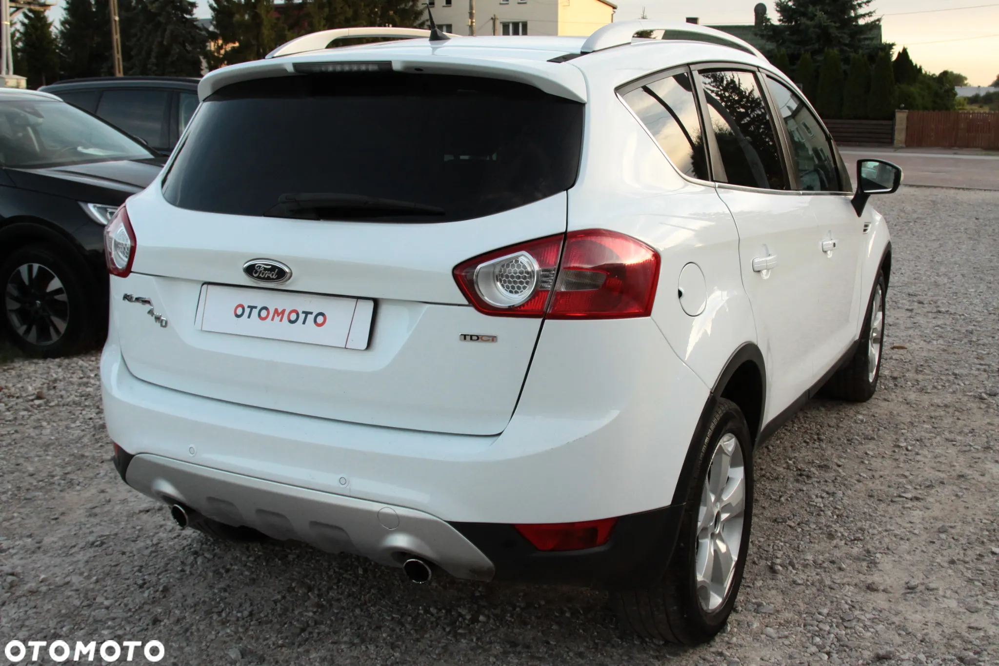 Ford Kuga 2.0 TDCi 4x4 Titanium - 12