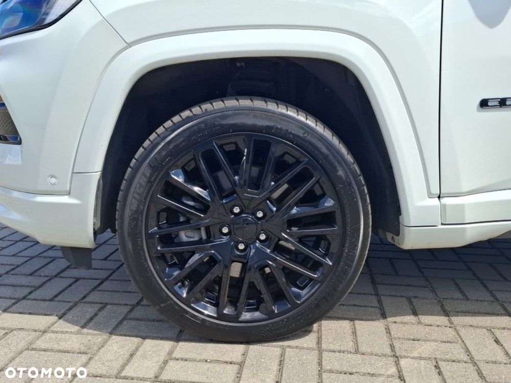 Jeep Compass - 13