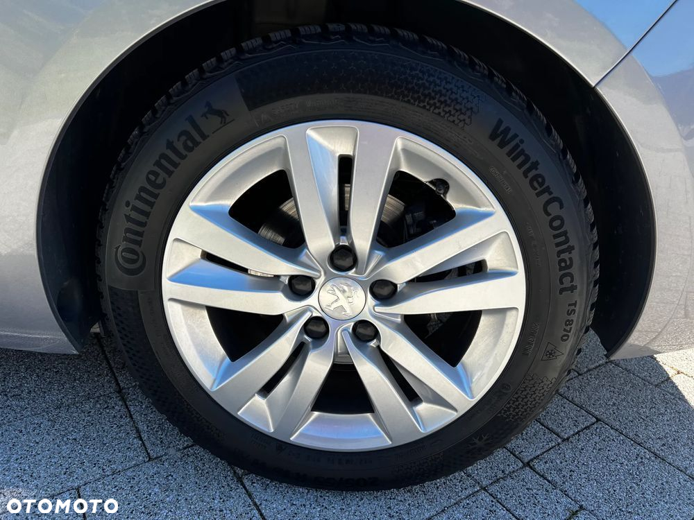 Peugeot 308 1.2 PureTech Business Line S&S - 9