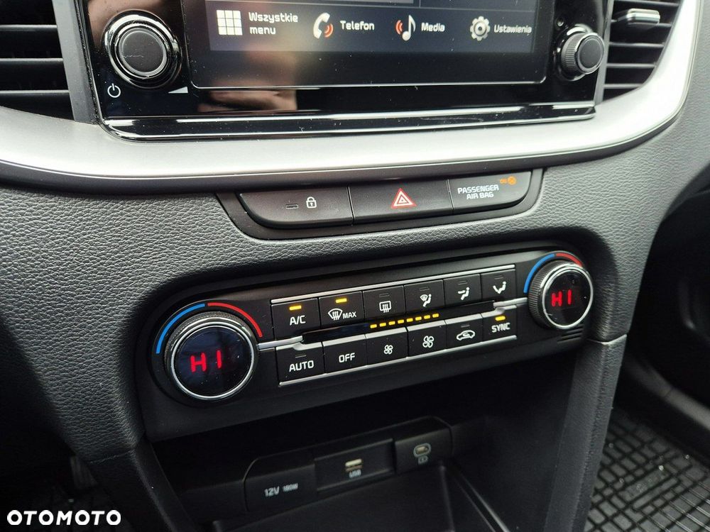 Kia XCeed 1.5 T-GDI M DCT - 25