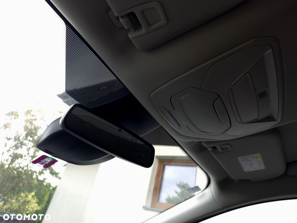 Ford Kuga 2.0 TDCi FWD Titanium - 12