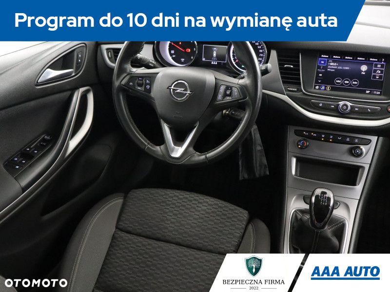 Opel Astra - 9