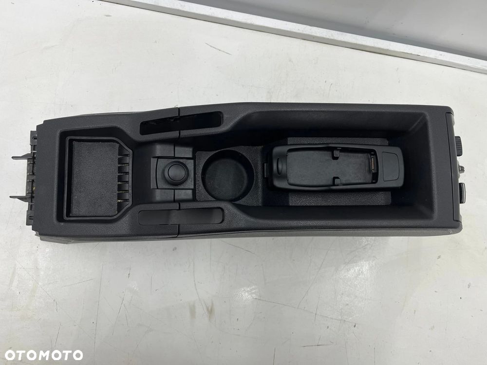 Tunel środkowy Opel Zafira B 05-14r. uchwyt na kubki tylne kratki nawiewu EU 13144422 - 6