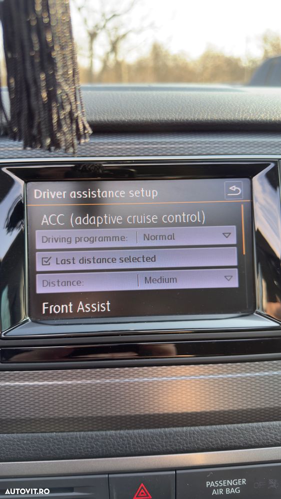 Volkswagen Golf Sportsvan 2.0 TDI BlueMotion Technology DSG Lounge - 20