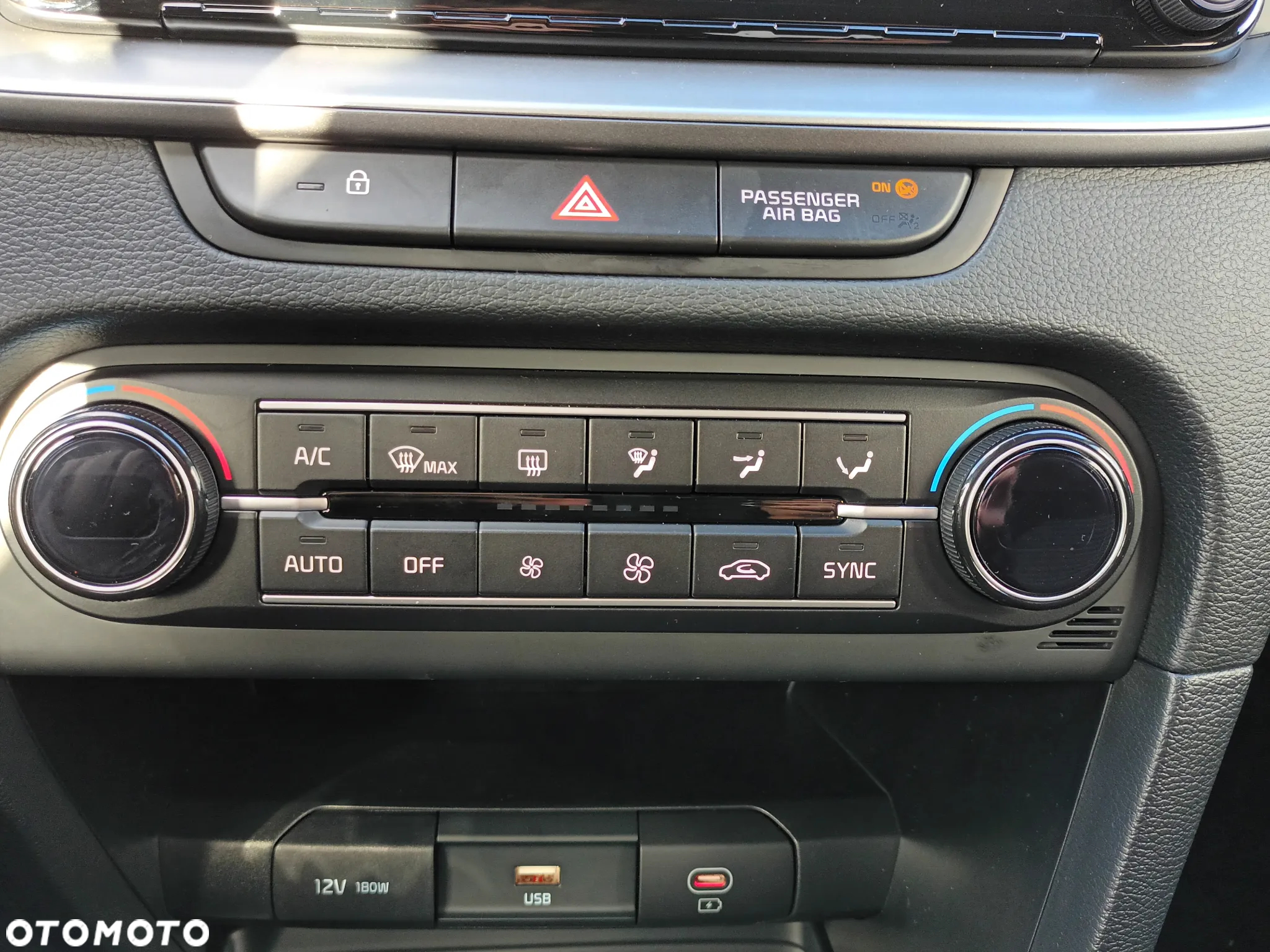 Kia XCeed 1.5 T-GDI M DCT - 24