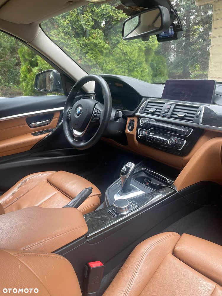 BMW Seria 3 330i GPF xDrive - 7