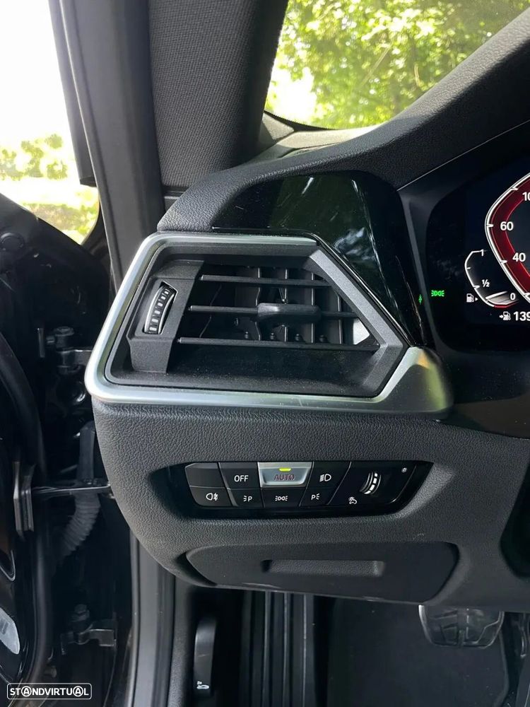 BMW 220 i Coupe Pack M Auto - 27