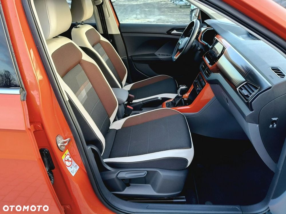Volkswagen T-Cross - 13