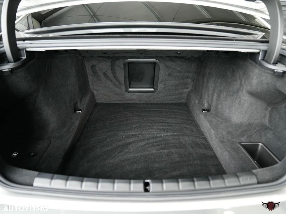 BMW Seria 7 740d xDrive - 37