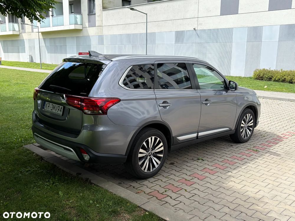 Mitsubishi Outlander 2.0 Intense 4WD CVT - 8