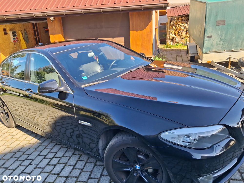 BMW Seria 5 528i xDrive Luxury Line - 6