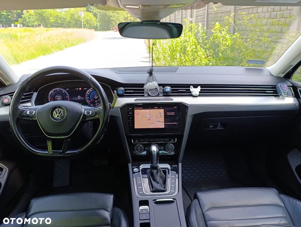 Volkswagen Passat 2.0 TDI (BlueMotion Technology) DSG Highline - 8