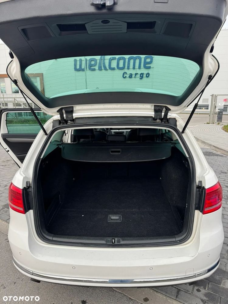 Volkswagen Passat 2.0 TDI DPF DSG 4Motion R-Line Edition Plus - 23