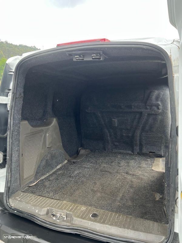 Ford Transit Connect - 6