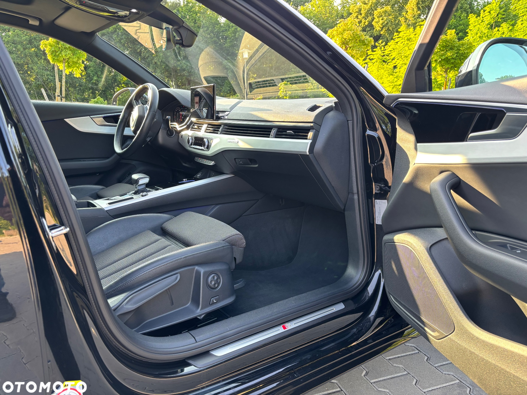 Audi A4 40 TFSI quattro S tronic S line - 24
