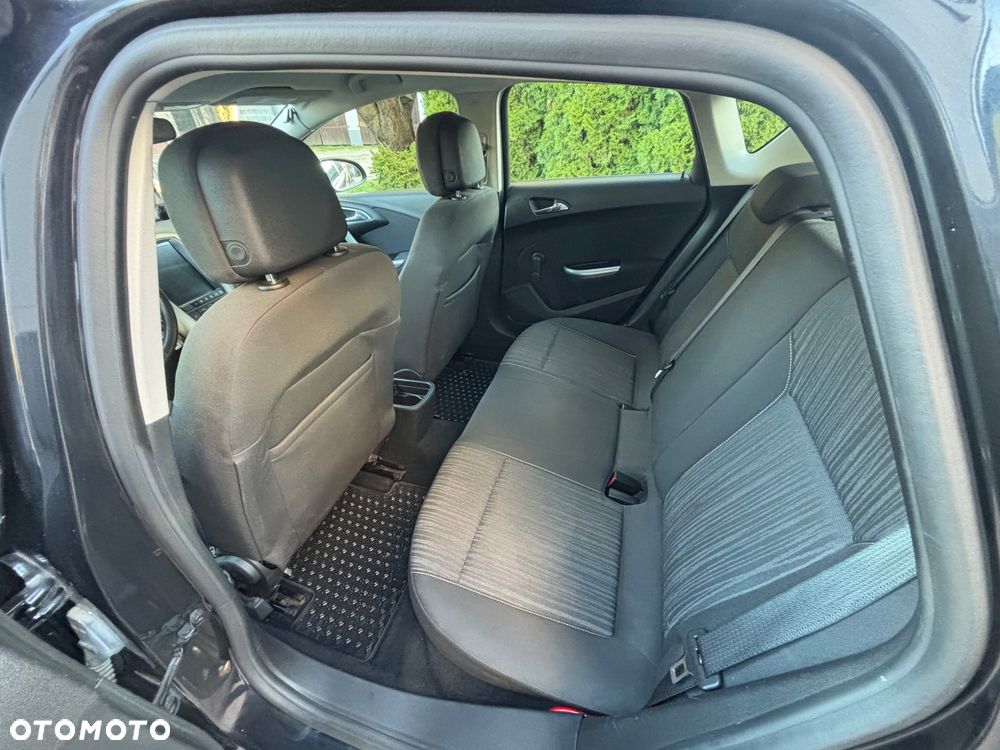 Opel Astra 1.7 CDTI - 12