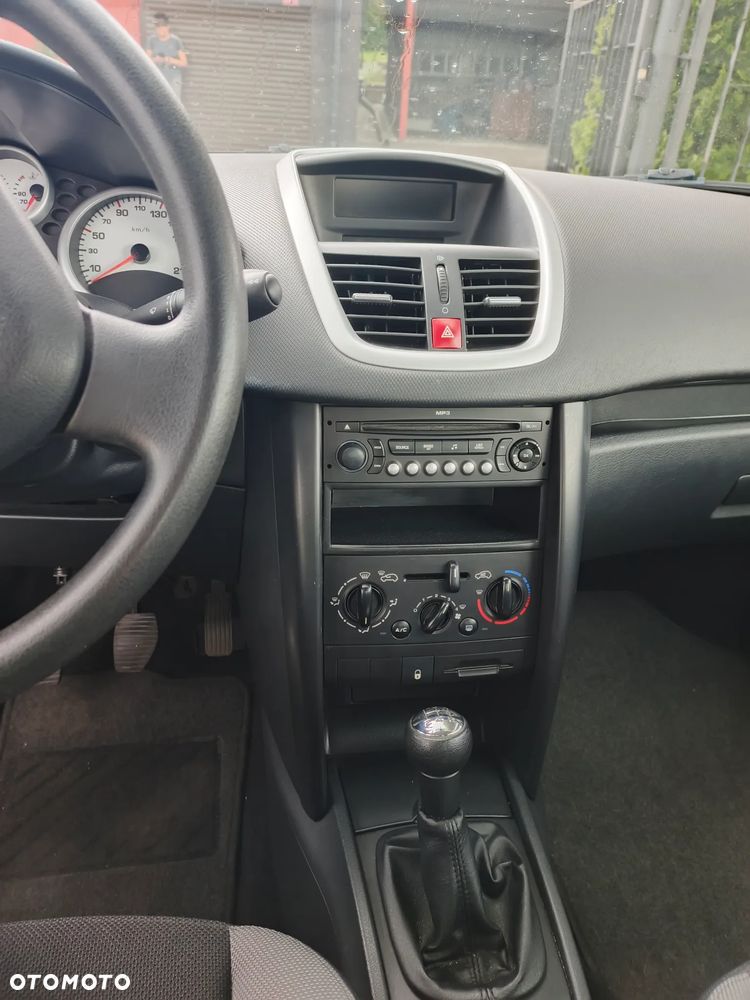 Peugeot 207 75 Urban Move - 20