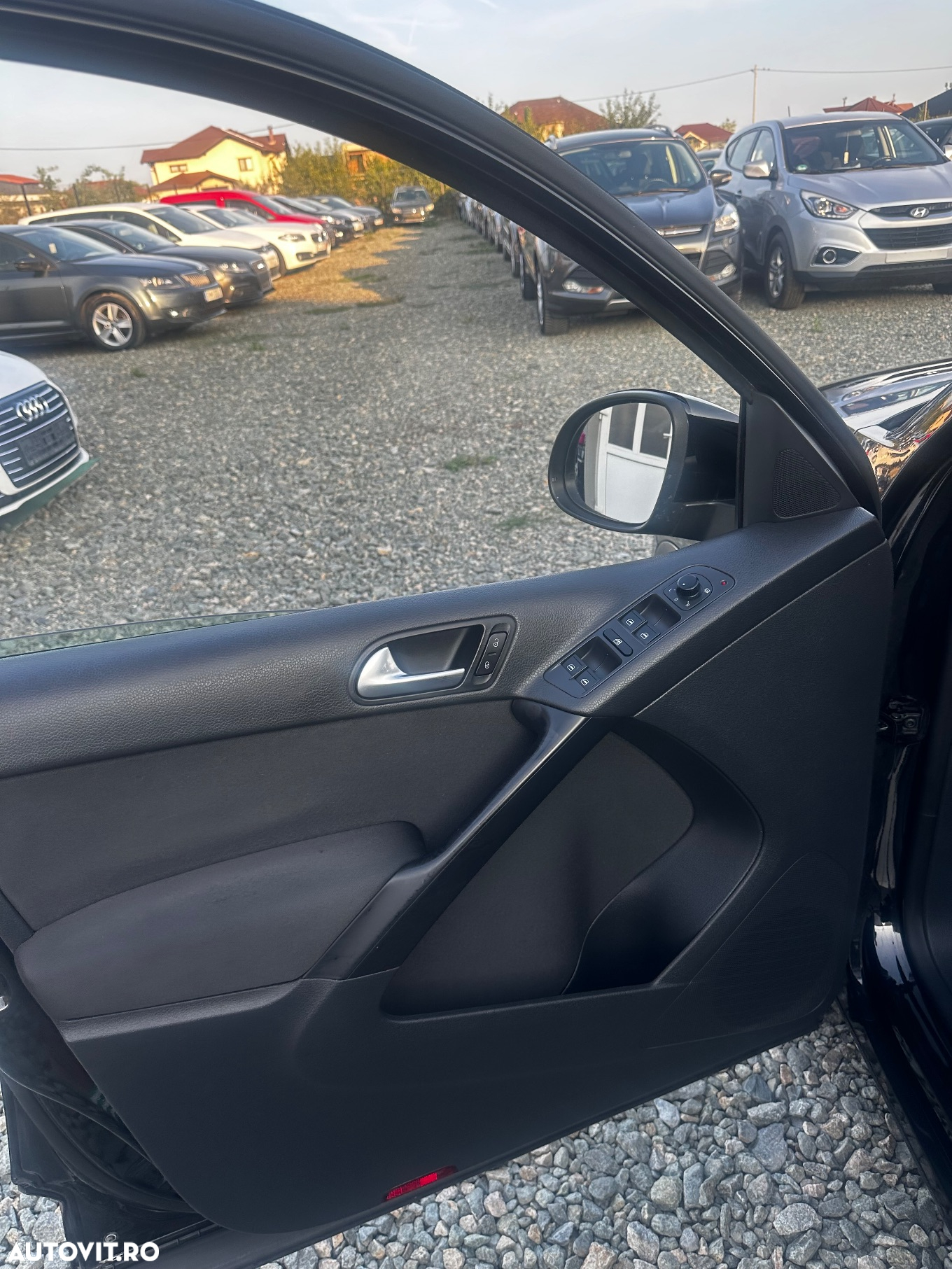 Volkswagen Tiguan 1.4 TSI BlueMotion Technology Exclusive - 14