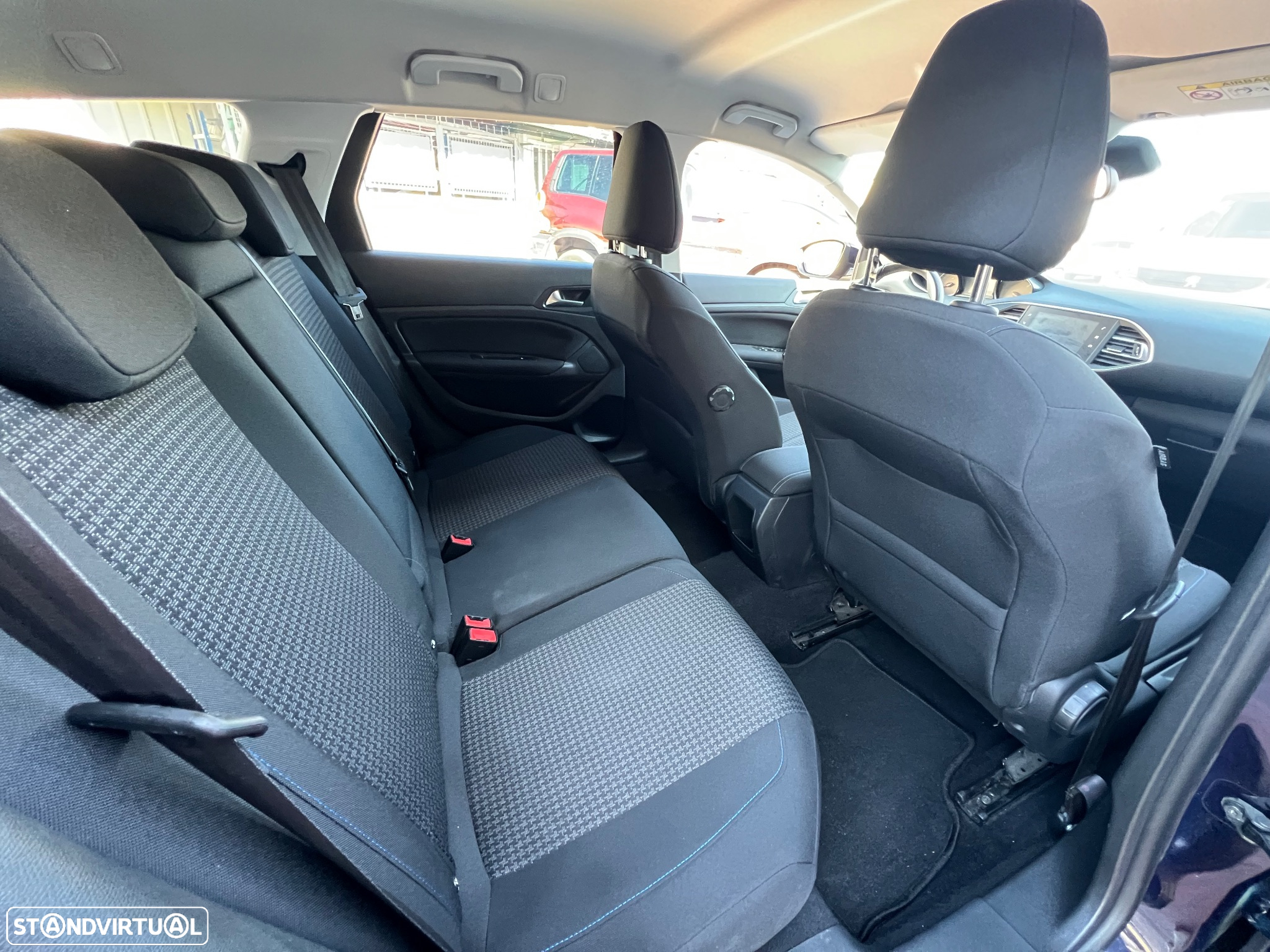 Peugeot 308 SW 1.5 BlueHDi Style - 11