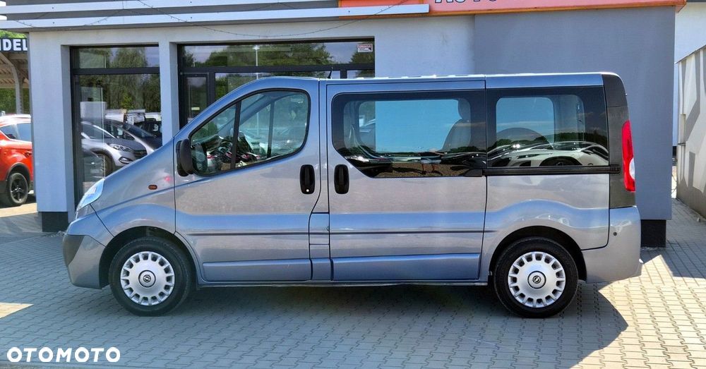 Opel Vivaro - 17